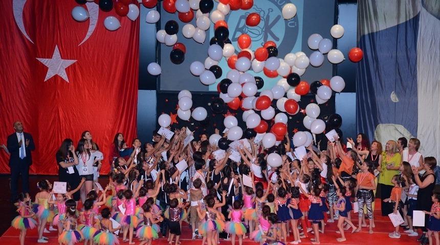 Yıl sonu g&ouml;sterisinde &rsquo;Evet&rsquo; dediler