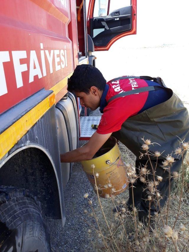 Rögara düşen yavru köpek, itfaiye ekipleri tarafından kurtarıldı 3
