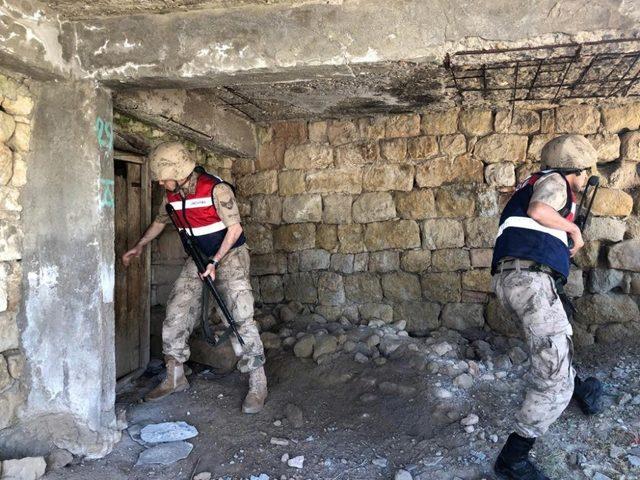 Jandarmadan g&uuml;venlik uygulaması 1