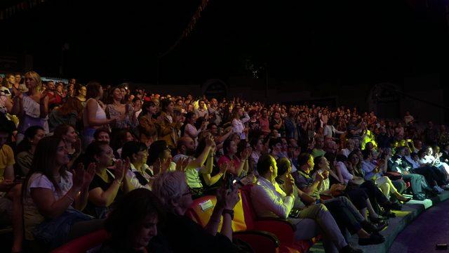 Uluslararası Bursa Festivali nde Ceseria Evora orkestrası alkışlandı 4