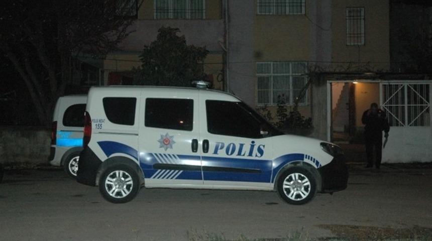 Adana&rsquo;da 27 yaşındaki gen&ccedil; kadın kendini astı