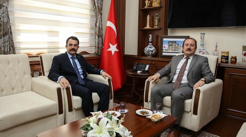 Bayburt cumhuriyet eski başsavcısı Tiryaki, Bayburt Valisi Pehlivan&rsquo;a veda ziyaretinde bulundu