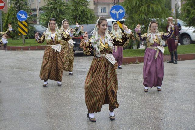 Kursiyerlerden yıl sonu sergisi