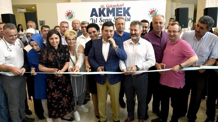AKMEK yıl sonu sergisi a&ccedil;ıldı