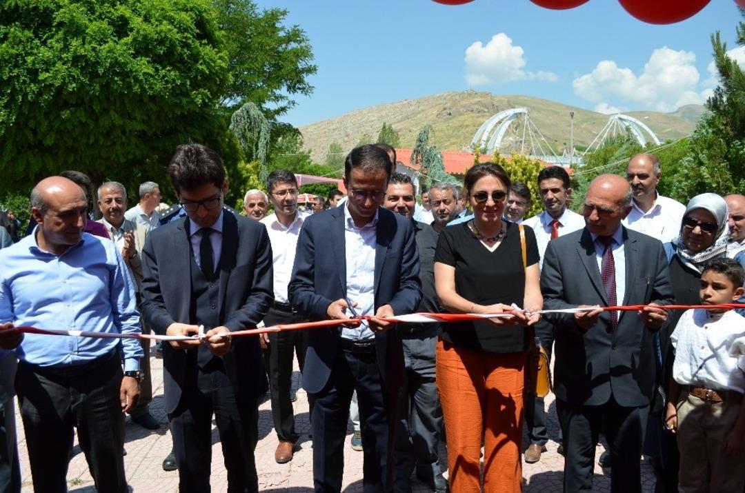 Adilcevaz&rsquo;da el sanatları sergisi