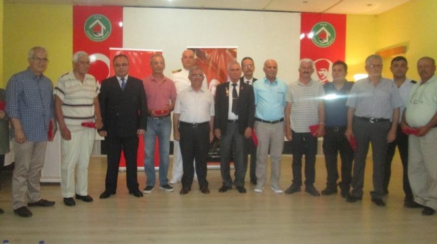 Erdek&rsquo;li Kıbrıs gazilerine madalya