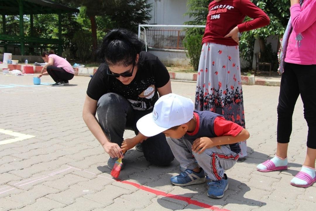 &Ouml;ğrencileri sosyal hayata y&ouml;nlendiren projeye ara verildi