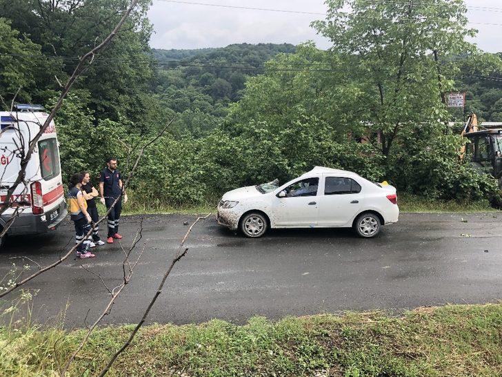 İş makinesi otomobille çarpıştı: 1 ölü G3