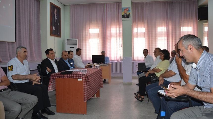 Kaymakam Atak muhtarları dinledi