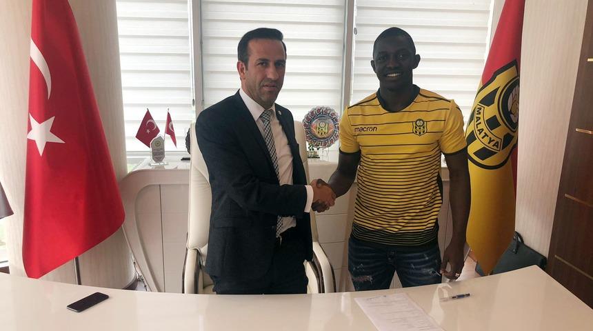 Evkur Yeni Malatyaspor Moryke Fofana ile 2 yıllık sözleşme imzaladı
