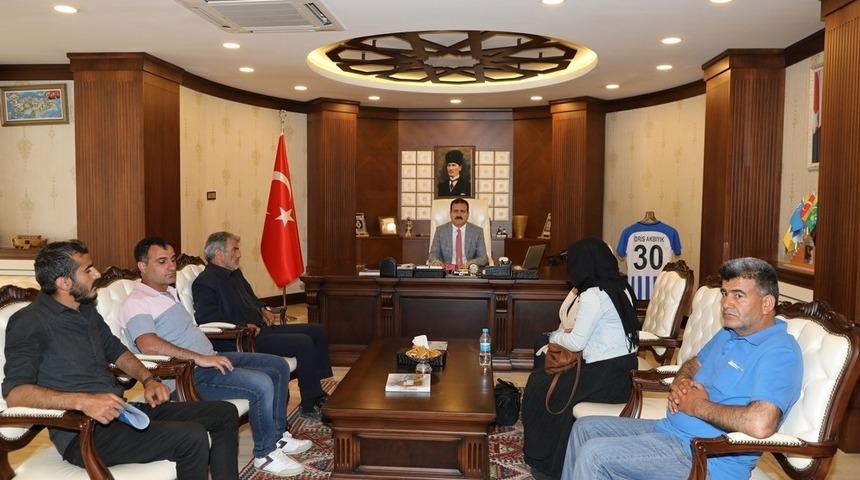 Şehit işçilerin ailelerinden Vali Akbıyık’a ziyaret