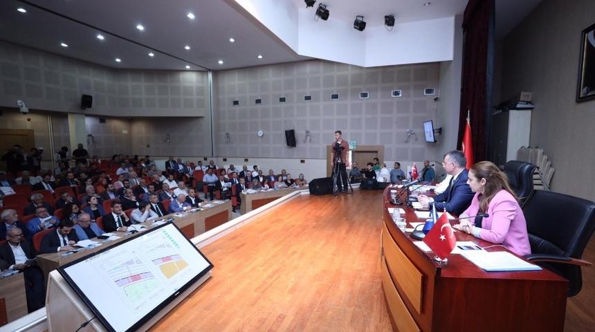 B&uuml;y&uuml;kşehir&rsquo;in y&ouml;netim yapısı yeniden yapılandı