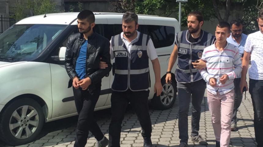 Etek giydirip bıçakla tehdit etmişlerdi! Karar verildi