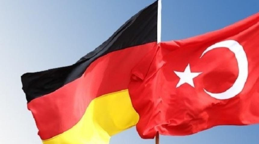 T&uuml;rkiye-Almanya geriliminde son dakika a&ccedil;ıklaması