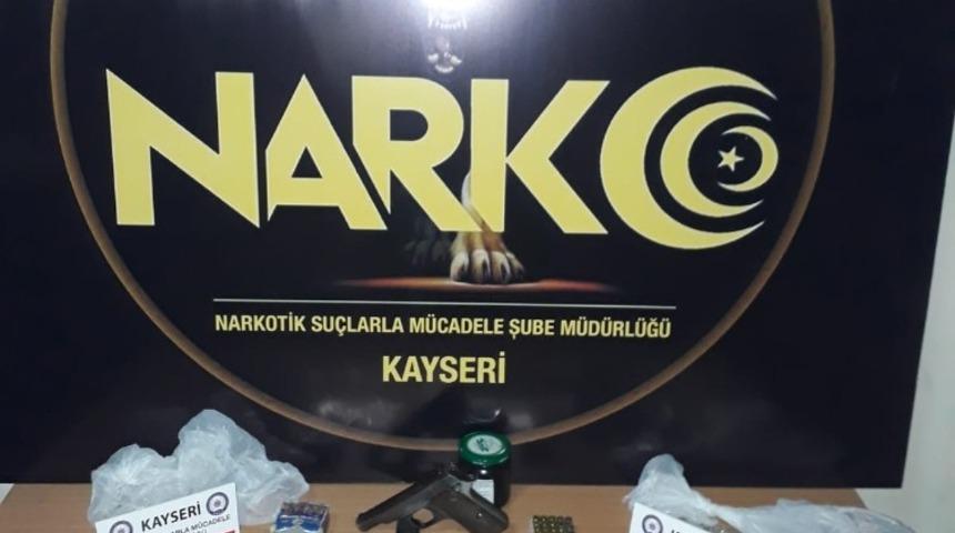 Kayseri&rsquo;de uyuşturucu operasyonu: 12 g&ouml;zaltı