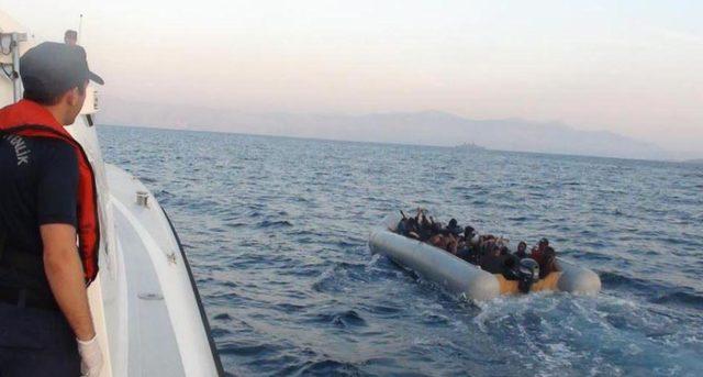 Çeşme açıklarında 78 kaçak göçmen yakalandı