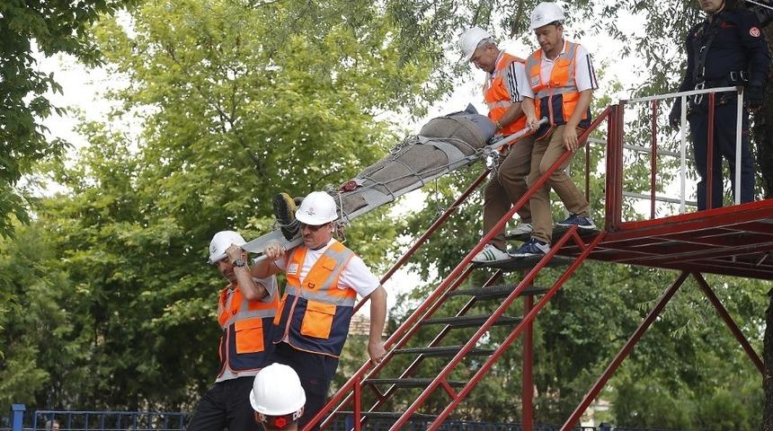 İtfaiye’den tatbikatlı eğitim
