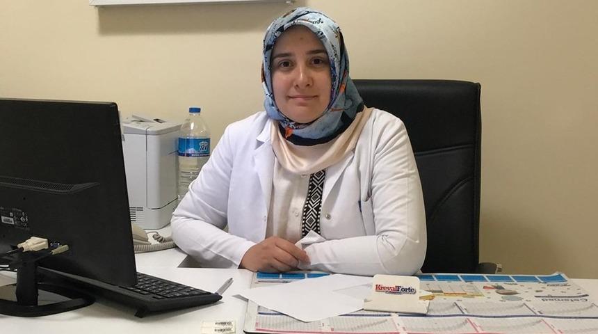 Doğum iznini yarıda kesip görevine başladı, büyük takdir topladı