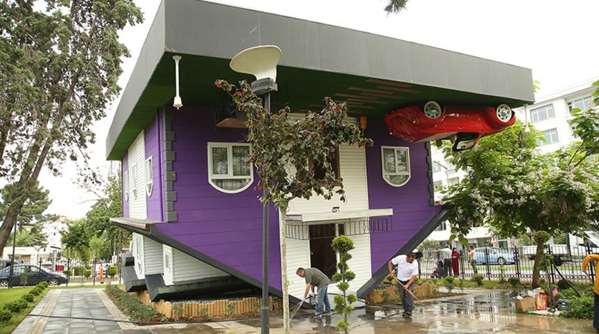 Görenleri büyülüyor! Ordu'daki ters ev ziyarete açıldı