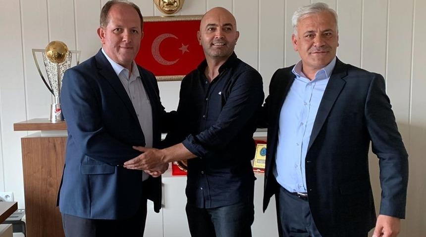 Bayburt &Ouml;zel İdare Sporun yeni teknik direkt&ouml;r&uuml; Metin İlhan oldu