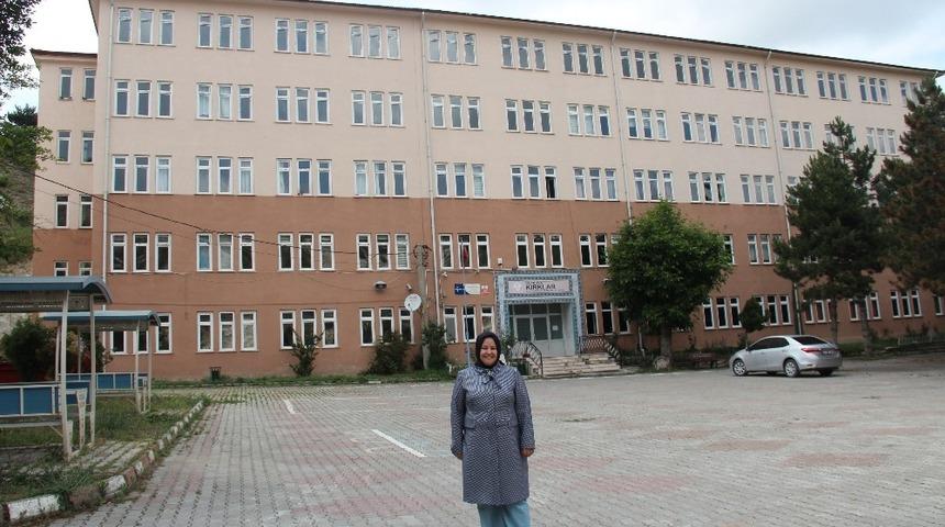 K&uuml;tahya Kırklar Kız İmam Hatip Lisesi program okulu oldu