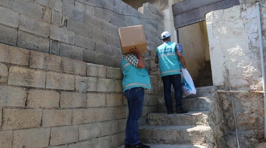 Yardıma muhta&ccedil;ların y&uuml;z&uuml; g&uuml;ld&uuml;