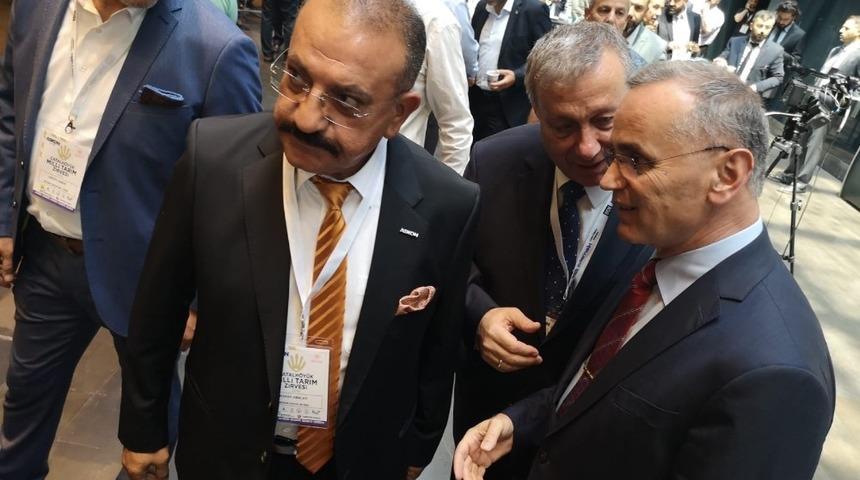 Arslan: "T&uuml;rk tarımı d&uuml;nya piyasaları ile rekabet edebilir d&uuml;zeyde"