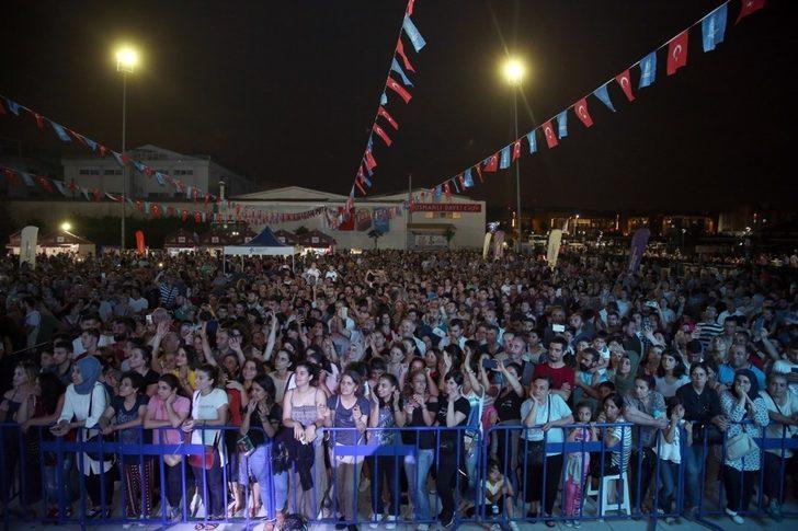 Küçükçekmece’de Kardeşlik Festivali’nde "Kardeş Türküler" sahne aldı G4