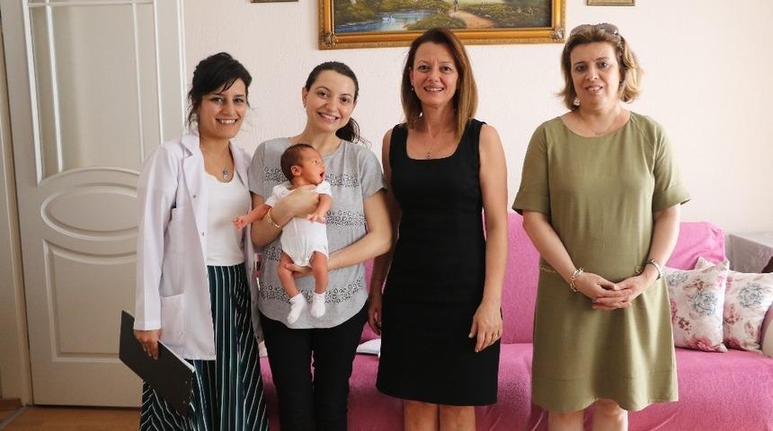 Büyükşehir, ailelerin bebek mutluluğuna ortak oluyor