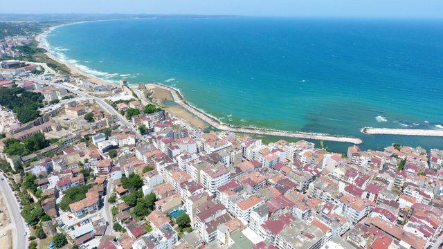 Karadeniz'in en uzun sahili yosunlardan temizleniyor