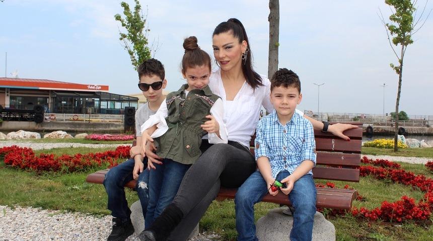 3 &ccedil;ocuk annesi rock star