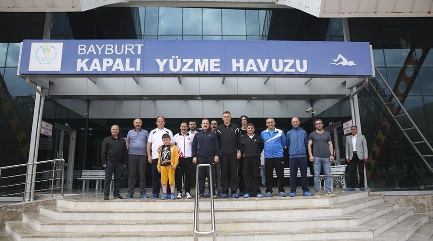 Yarı olimpik y&uuml;zme havuzu tadilatı tamamlandı ve yeniden kullanıma a&ccedil;ıldı