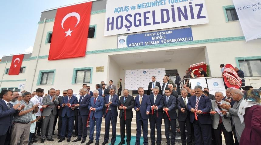 NE&Uuml;&rsquo;n&uuml;n Ereğli Kamp&uuml;s&uuml;nde mezuniyet ve a&ccedil;ılış heyecanı yaşandı