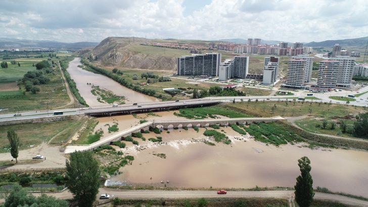 Aşırı yağışlar Kızılırmak'ın rengini değiştirdi G1