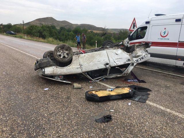 Ankara-Nallıhan Karayolunda trafik kazası; 1 ölü 5 yaralı