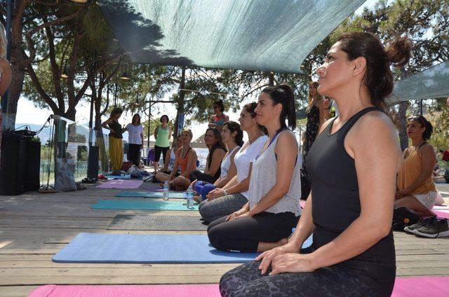 Dünya Yoga Günü Güvercinada’da kutlandı