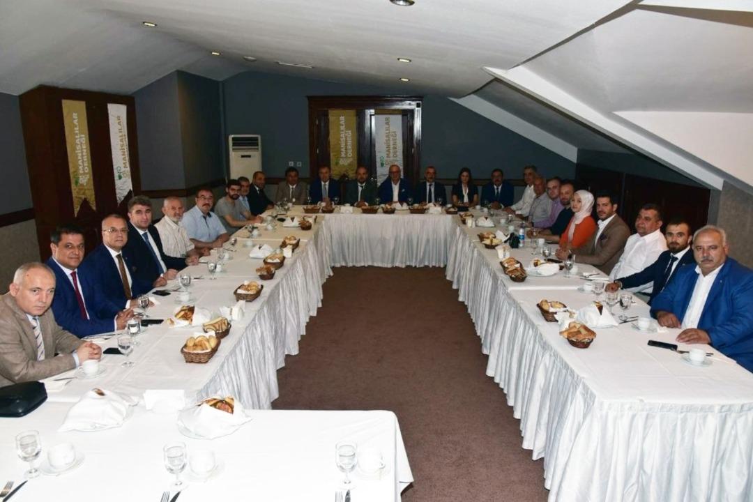 İstanbul&rsquo;daki Manisalılardan Cumhur İttifakına destek istediler