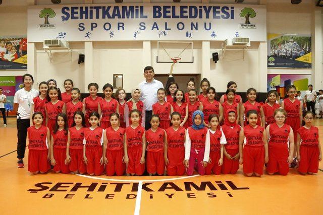 Çocuklardan basketbola büyük ilgi