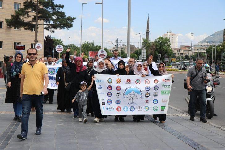 Memur-Sen Kayseri Şubesi Mursi İçin Yürüdü G1