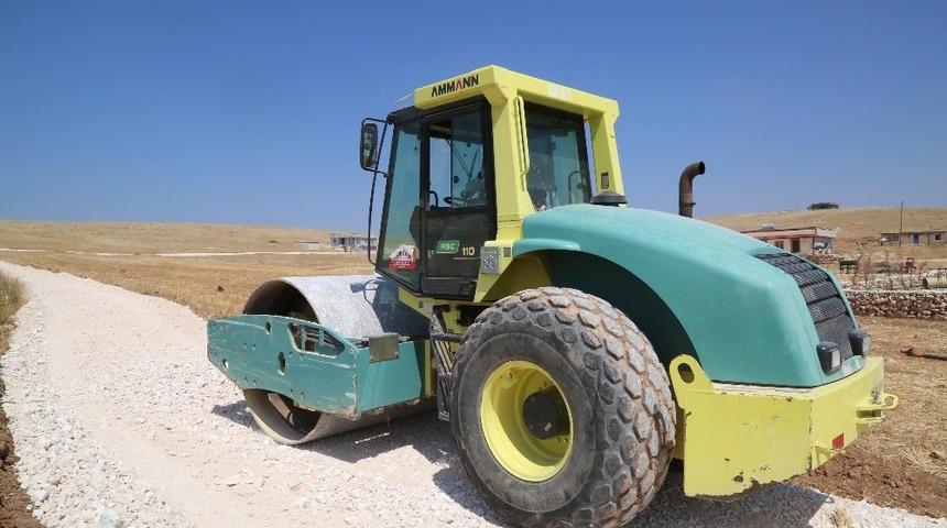 Haliliye&rsquo;de yol yapım &ccedil;alışmaları s&uuml;r&uuml;yor