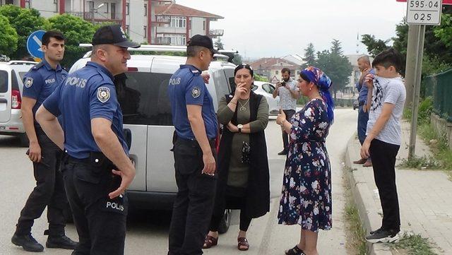 Şarjlı bisilket otomobille çarpıştı: 3 yaralı