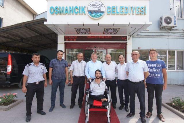 Osmancık Belediyesi’nden Ahmet’e akülü araç