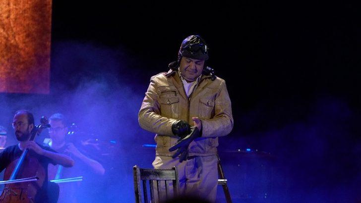 Vecihi Hürkuş, Bursa’da sahnelendi G4