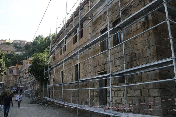 Bitlis’in tarihi evleri restore ediliyor G2