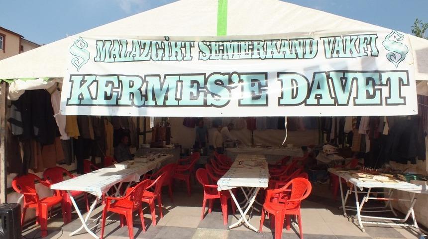 Malazgirt&rsquo;te Kur&rsquo;an kursu yararına kermes