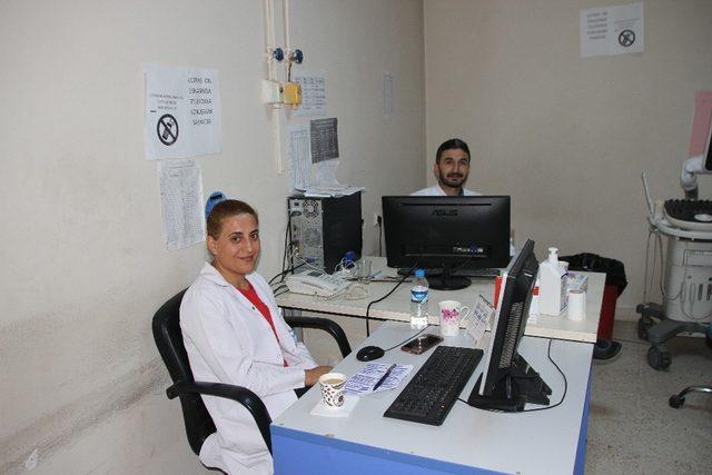 Malazgirt Devlet Hastanesinin doktor kadrosu göz kamaştırıyor