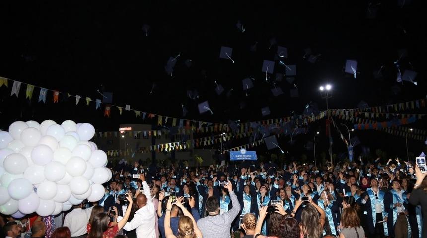 ALK&Uuml;&rsquo;de mezuniyet heyecanı