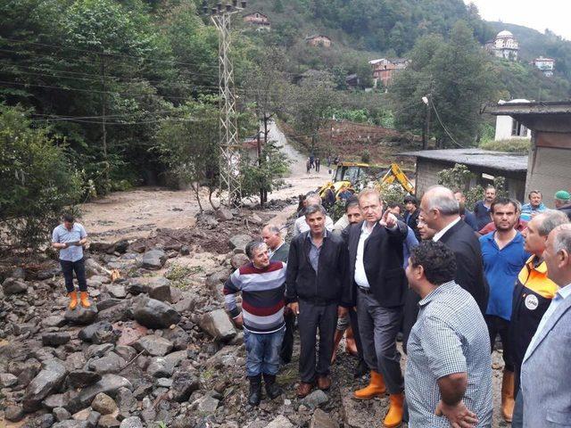 Trabzon’un Araklı ilçesi Çamlıktepe mahallesinde 7 kişinin öldüğü, 3 kişinin kaybolduğu sel yörede yaşanan ilk sel değil