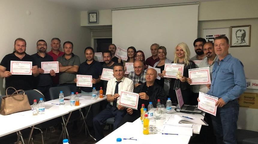 Eskişehir Sinerji Hareketi, ilk &lsquo;NLP&rsquo; mezunlarını verdi