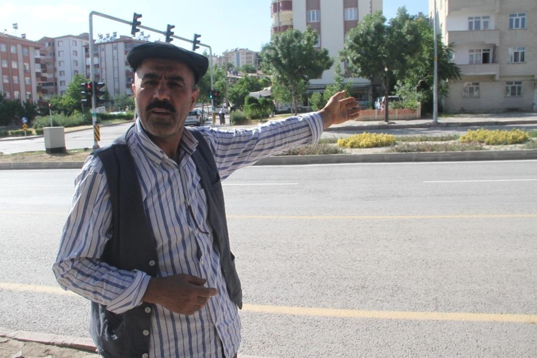 Selin s&uuml;r&uuml;klediği &ccedil;ocuğu kurtaran  adam o anları anlattı